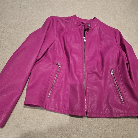 Pink Jacket - Picture 3 of 6
